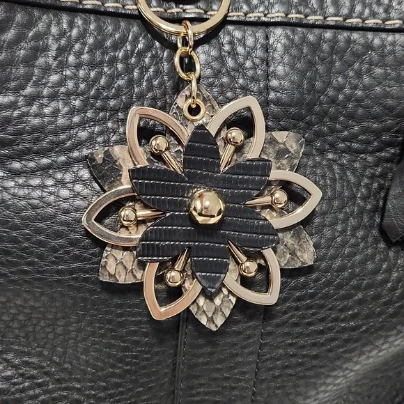 FREE With Purchase - Picture 7 of 7